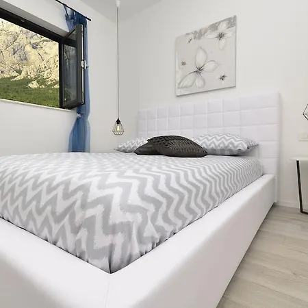 Nina 1 别墅 马卡尔斯卡