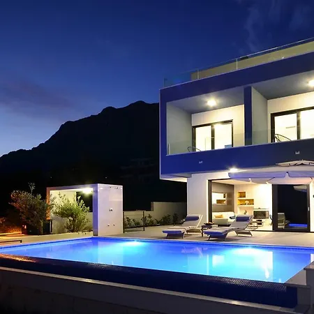 Nina 1 * 马卡尔斯卡